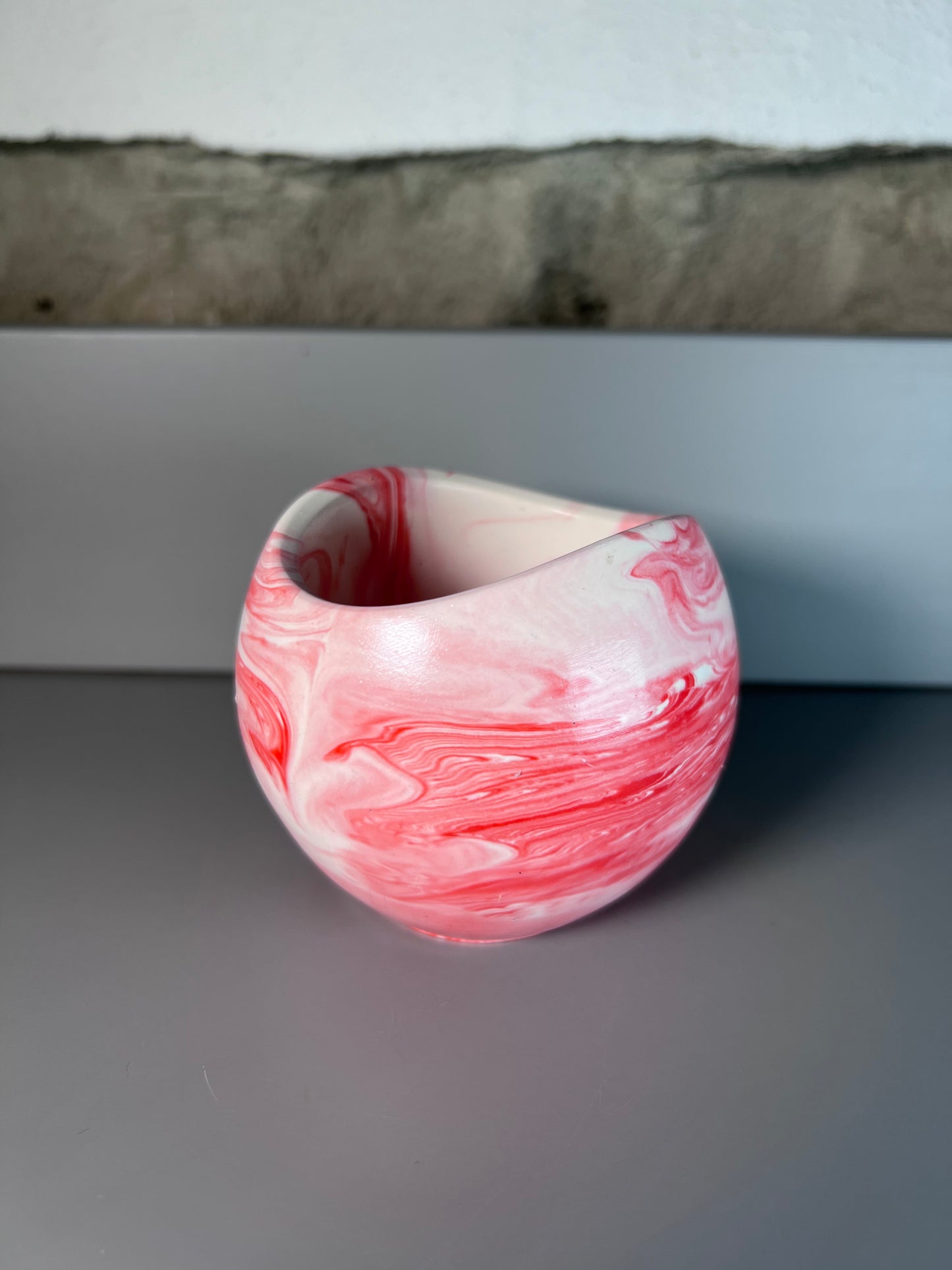 Red & white Marble Jesmonite Vessel Gift set