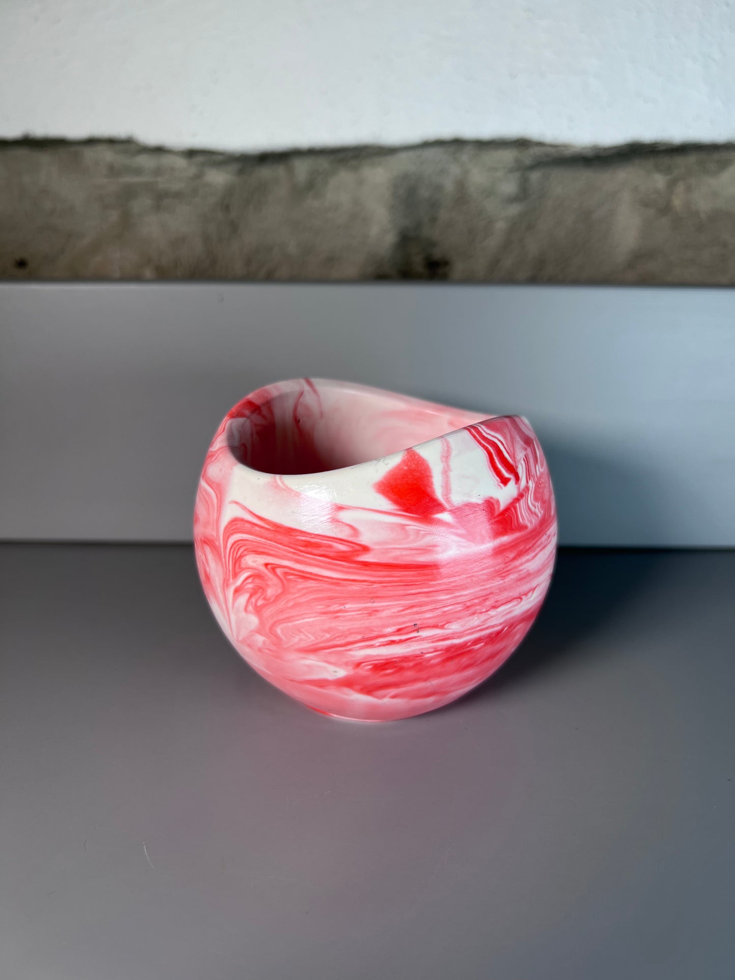 Red & white Marble Jesmonite Vessel Gift set