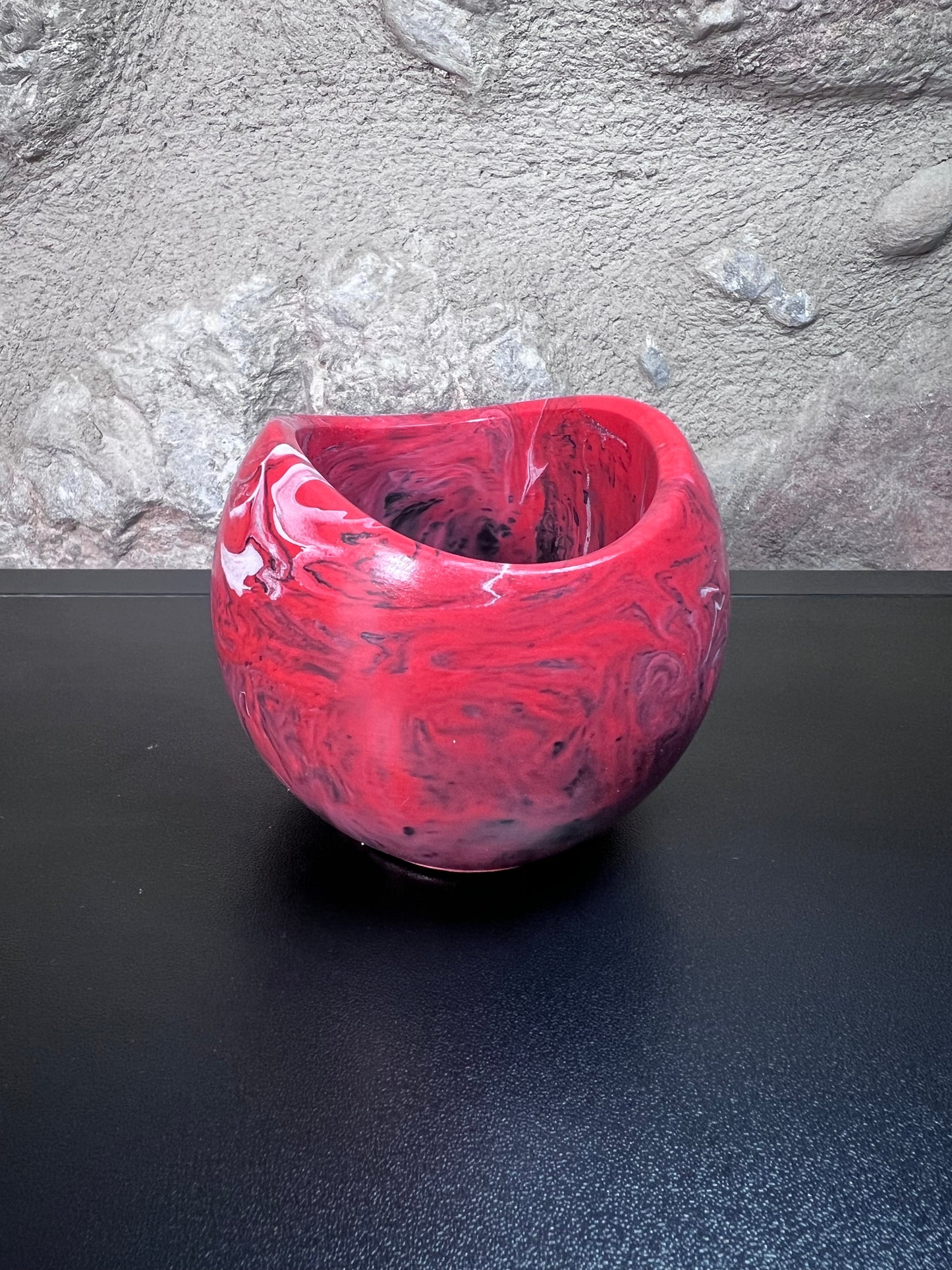 Jesmonite Vessel Gift set - Red, Black and White