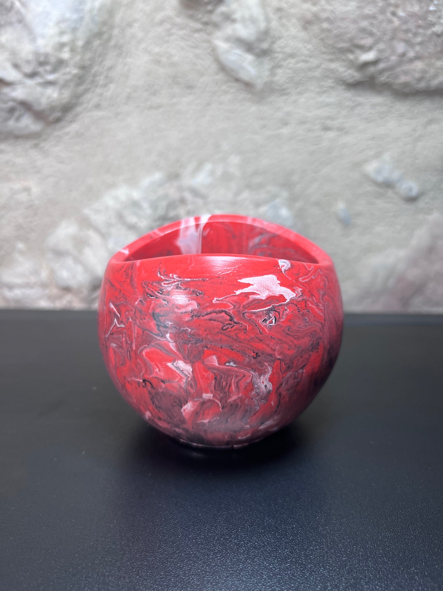 Jesmonite Vessel Gift set - Red, Black and White